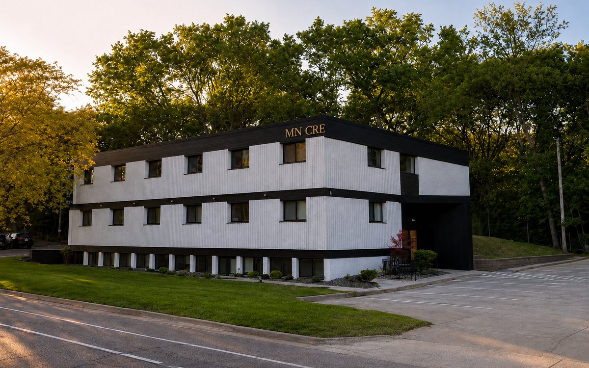 The MN CRE office building at 905 Jefferson Ave, Saint Paul, Minnesota
